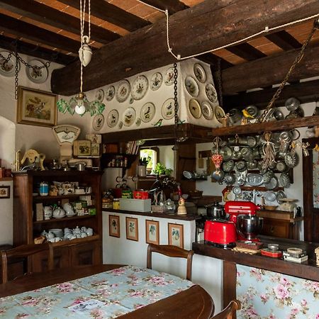 Гостьовий будинок Cascina La Buca Castello di Serravalle Екстер'єр фото