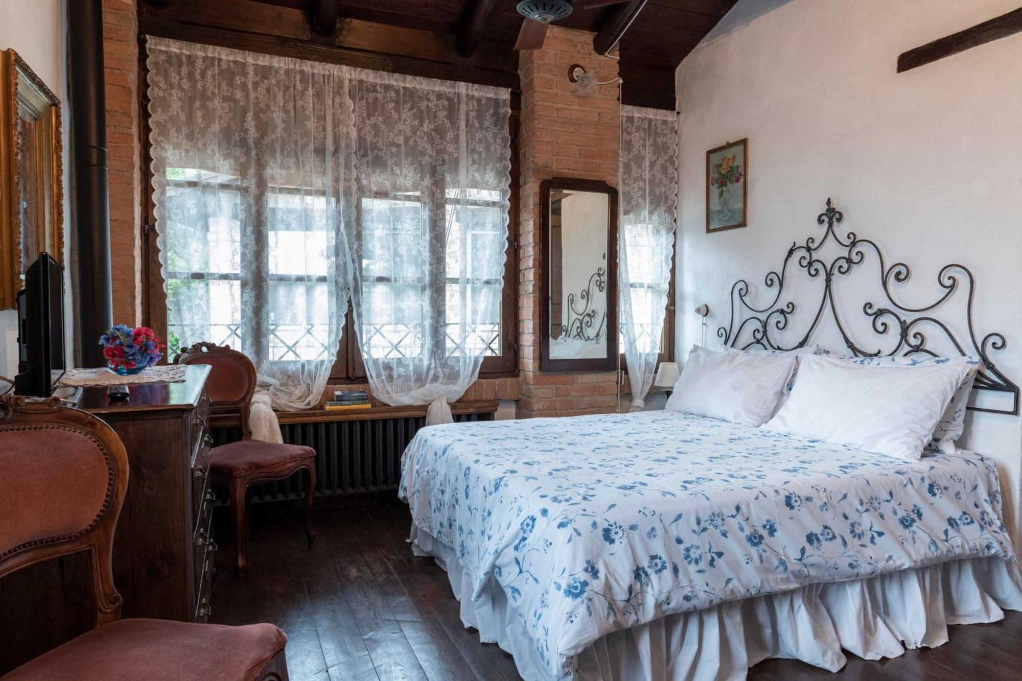 Гостьовий будинок Cascina La Buca Castello di Serravalle Екстер'єр фото