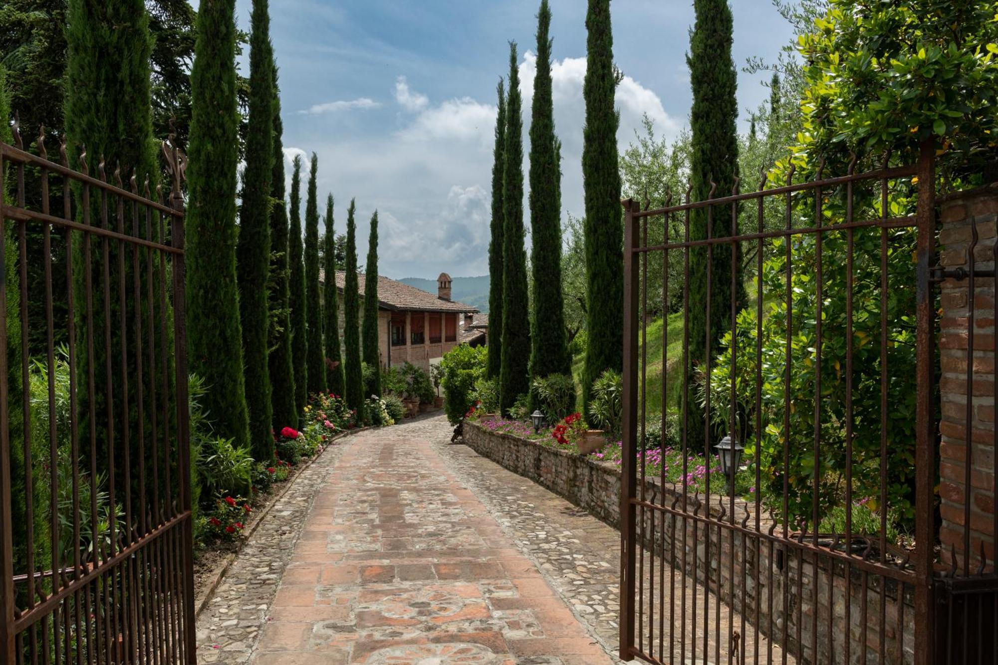 Гостьовий будинок Cascina La Buca Castello di Serravalle Екстер'єр фото